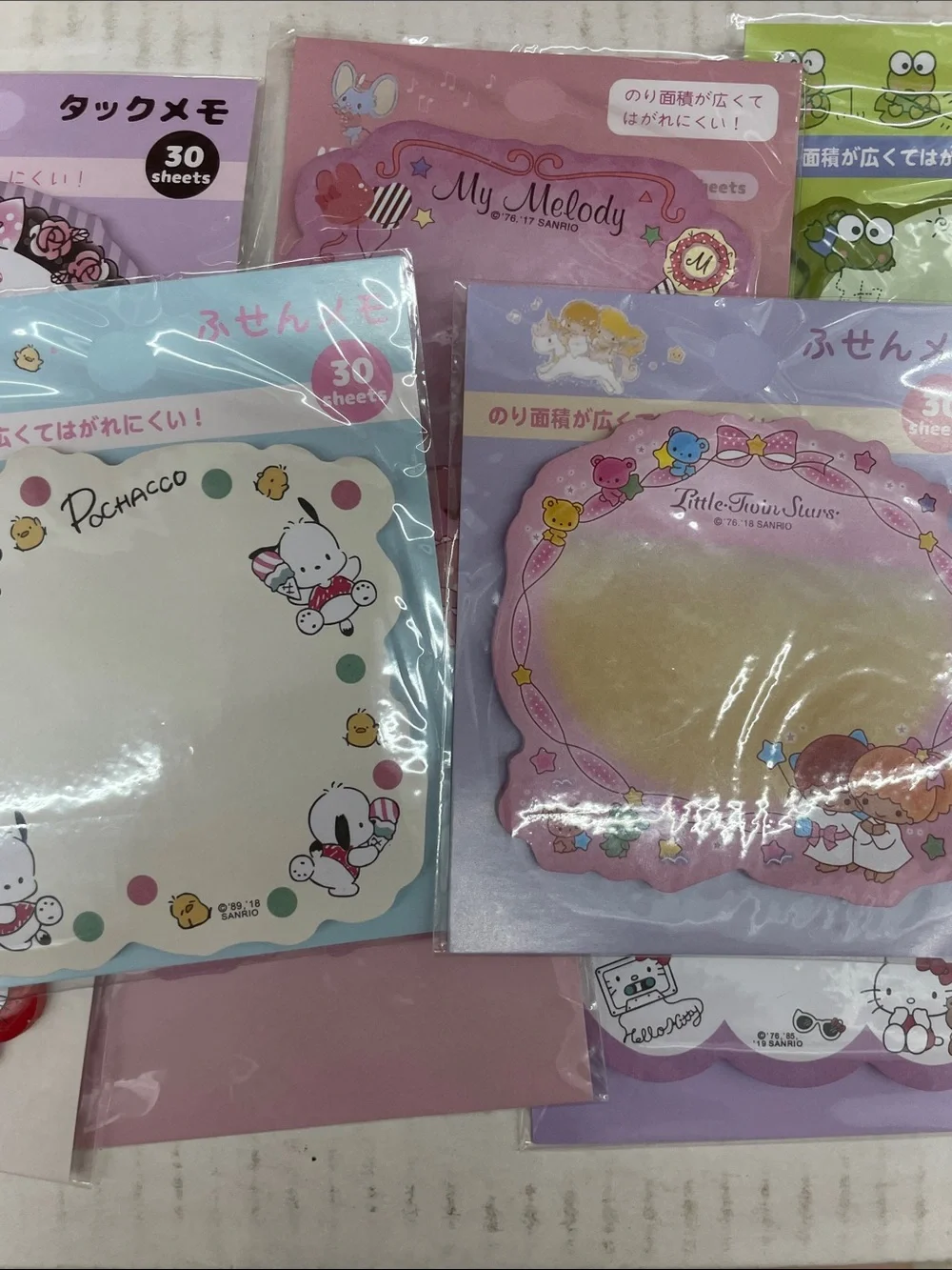 8 packs of hello kitty and friends sticky notes